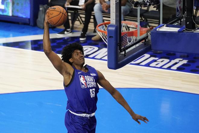 冠赛场的残 冠赛场的残